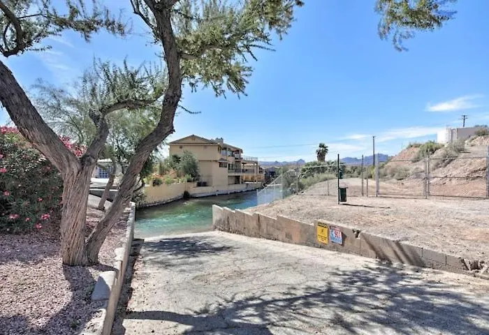 Dock - The Keys Favorite | Wild West River Escape